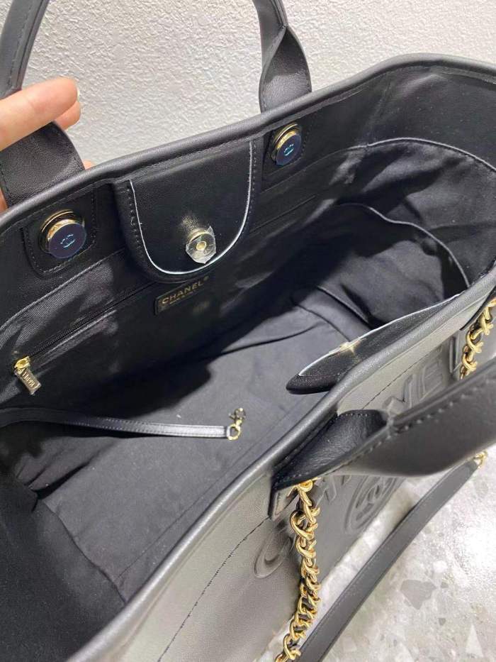  Handbag  Chanel 66941 size  39 cm