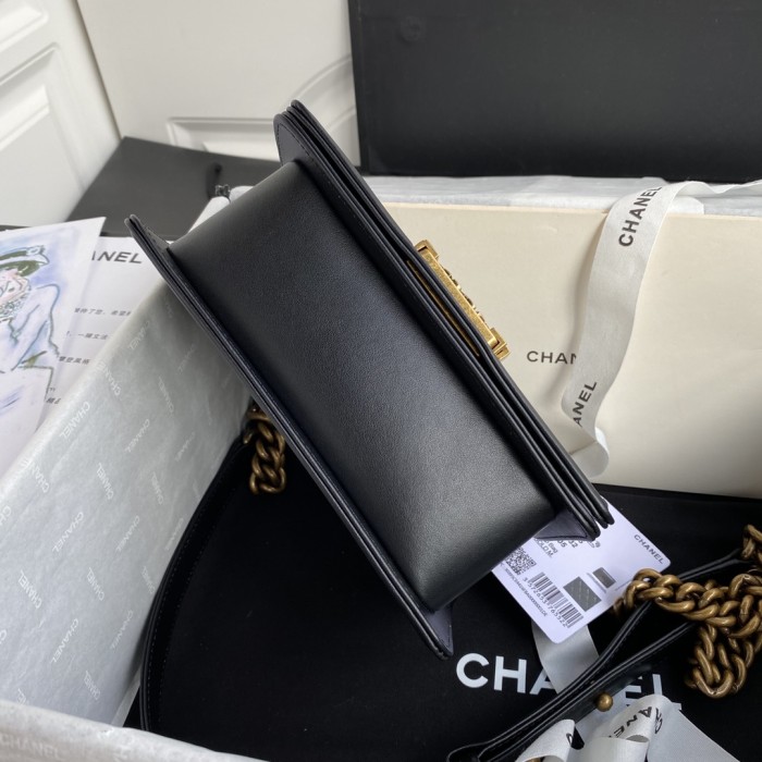  Handbag Chanel  size  20 cm