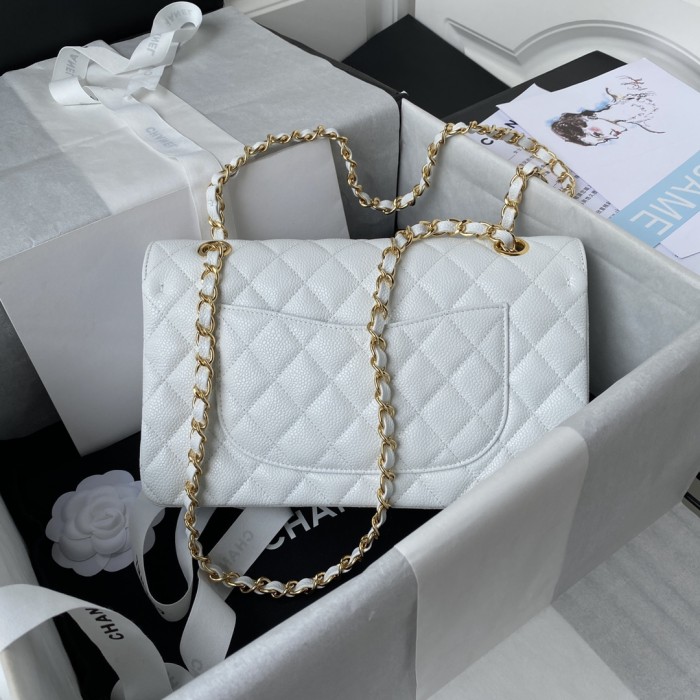  Handbag  Chanel A01112  size  15.5x25.5x6.5 cm