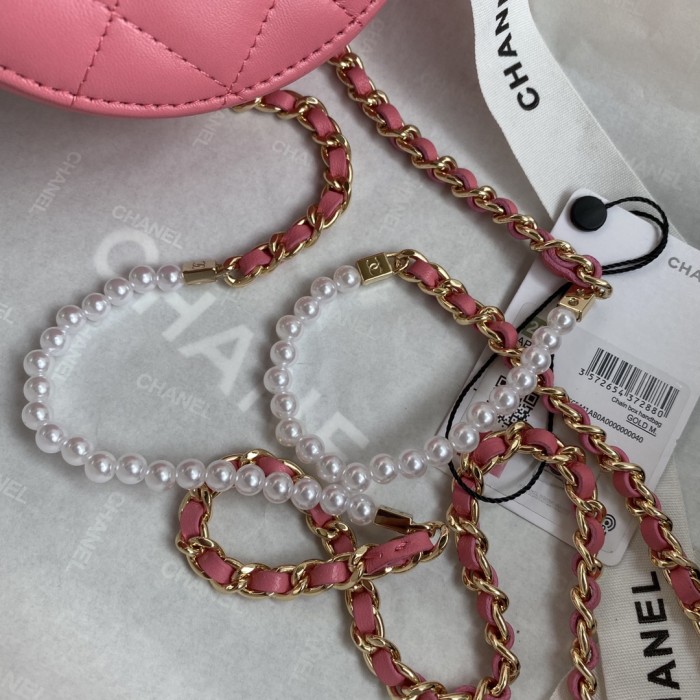  Handbag  Chanel  size 12x12x4.5 cm