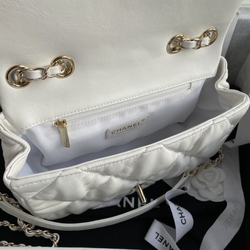  Handbag  Chanel AS2233 size  22 cm