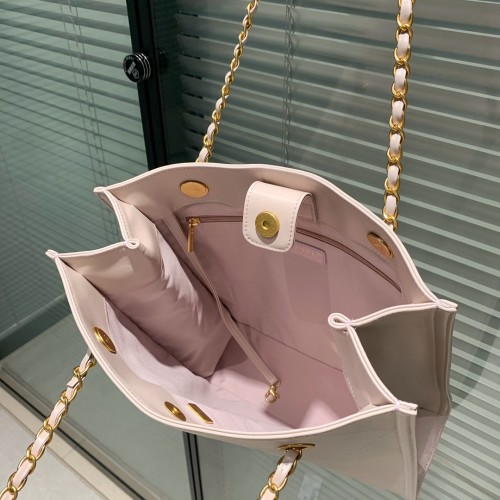  Handbag  Chanel AS2753 size  30 32 10 cm