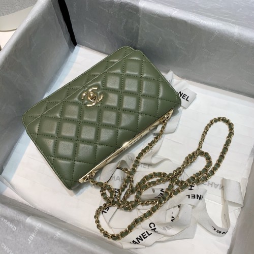  Handbag  Chanel 88633 size 19 cm