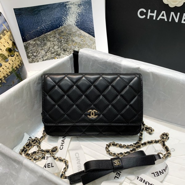 Handbag  Chanel 10601 size 19 cm