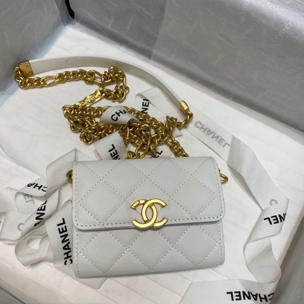  Handbag  Chanel 81156  size  12 9 2.5 cm