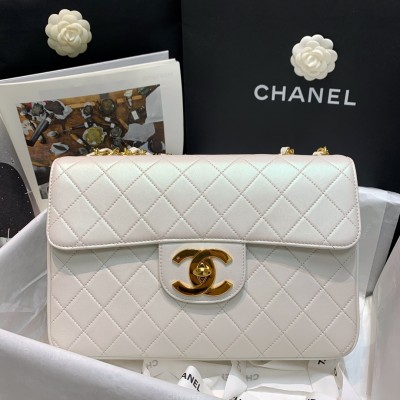  Handbag  Chanel A88 size 30.21.8 cm