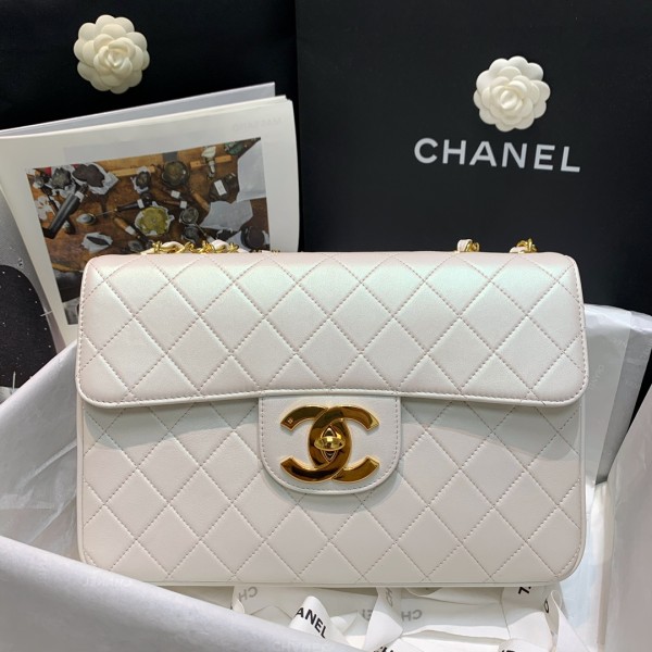  Handbag  Chanel A88 size 30.21.8 cm