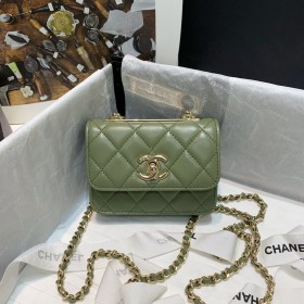  Handbag  Chanel 82768 size  12.5 2.5 9 cm