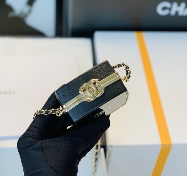  Handbag  Chanel  size  8*8*4  Cm  