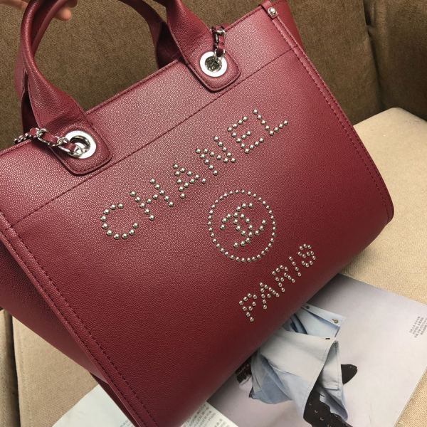  Handbag Chanel  size 33 cm