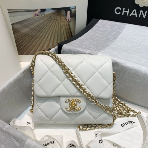  Handbag  Chanel AS2588  size  19 16 4 cm