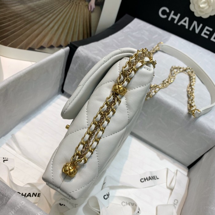  Handbag  Chanel AS2588  size  19 16 4 cm