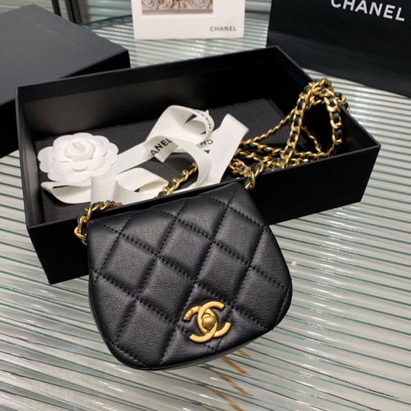  Handbag   Chanel AP2344 size  11.5 4.5 9 cm