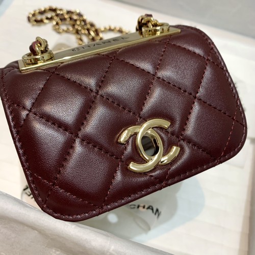  Handbag  Chanel 82769  size  11 11 5 cm