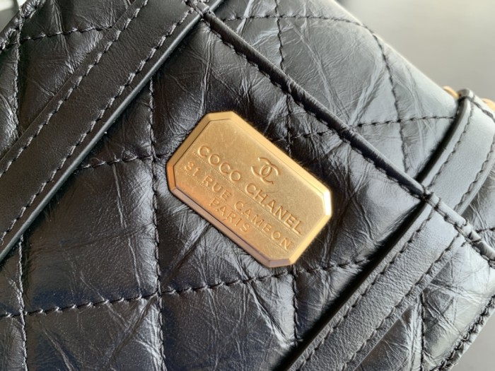  Handbag  Chanel  2695  size 17cmx14cmx4 cm