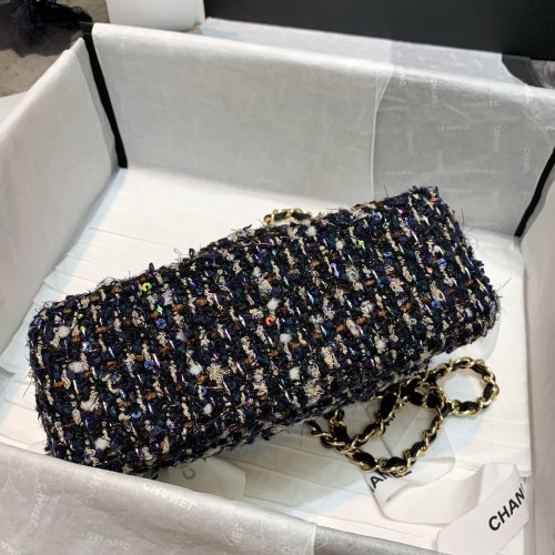  Handbag  Chanel  A69900 size  20 cm