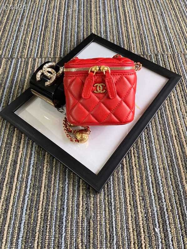  Handbag  Chanel P1447 size 8.5x11x7 cm