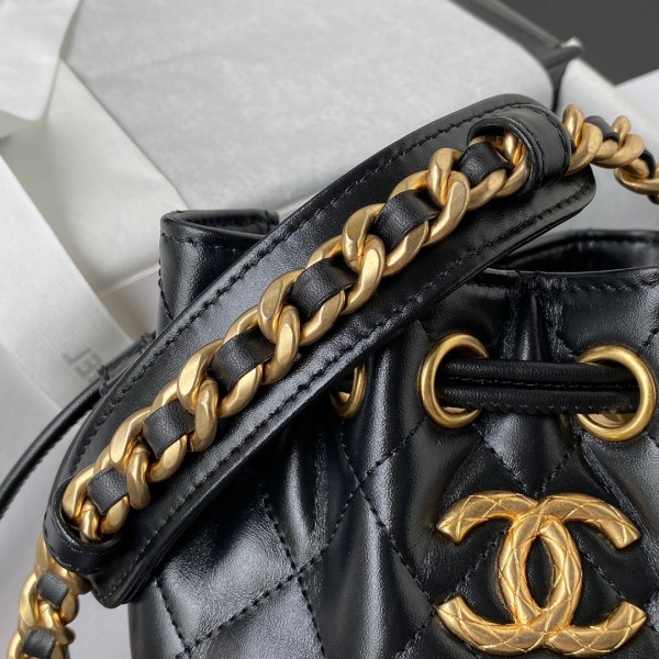 Handbag  Chanel  AS2716 size 19x15x12.5 cm  