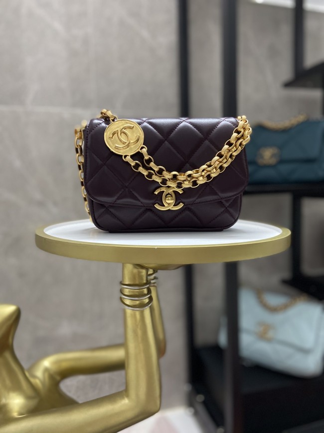   Handbag  Chanel AS2189 size 14x17.5x6 cm