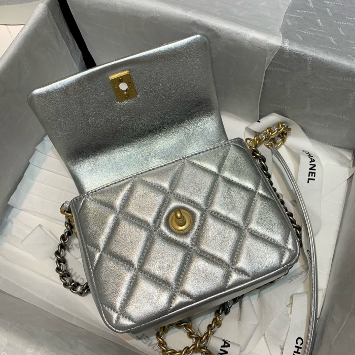  Handbag  Chanel  AS2733 size  17 12.5 5 cm