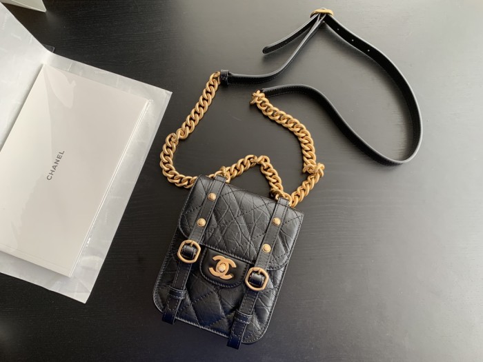  Handbag  Chanel  2695  size 17cmx14cmx4 cm