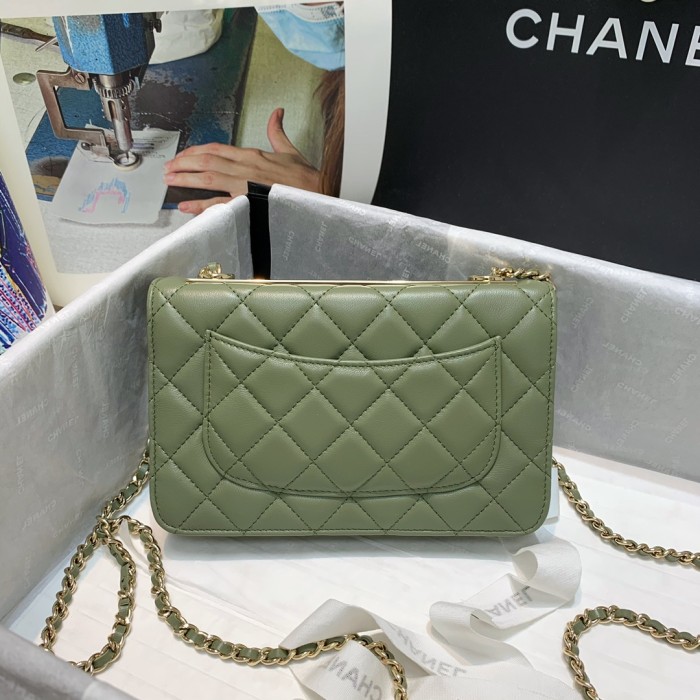  Handbag  Chanel 88633 size 19 cm