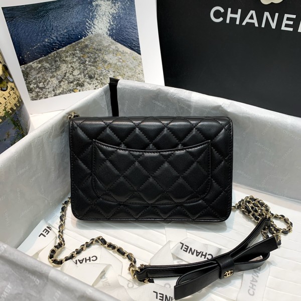 Handbag  Chanel 10601 size 19 cm
