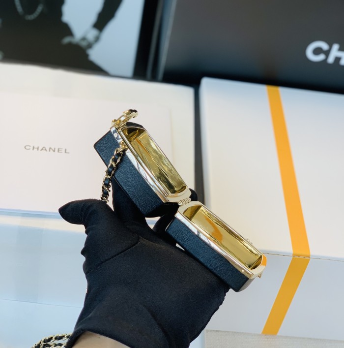  Handbag  Chanel  size  8*8*4  Cm  