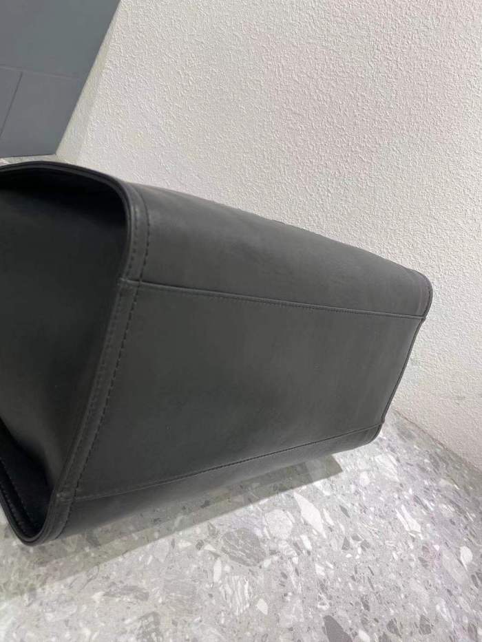  Handbag  Chanel 66941 size  39 cm