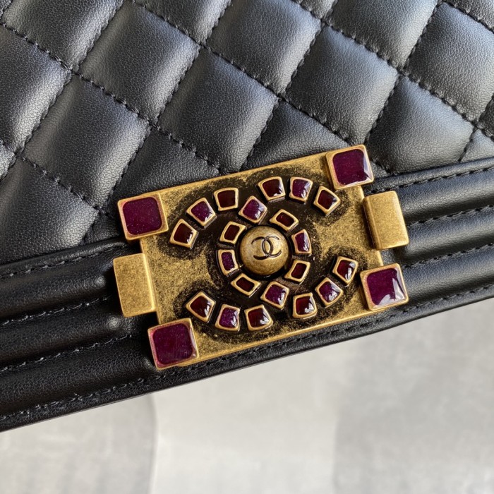  Handbag Chanel  size  20 cm