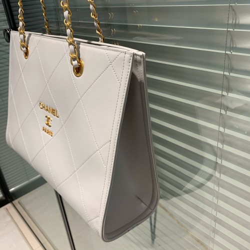  Handbag  Chanel AS2752  size  34 10 24 cm