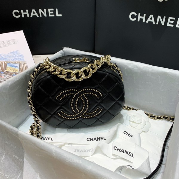 Handbag  Chanel AS1511  size 20 15 7 cm