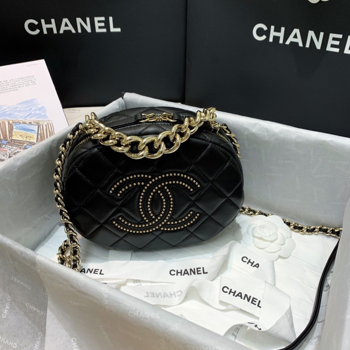  Handbag  Chanel AS1511  size 20 15 7 cm