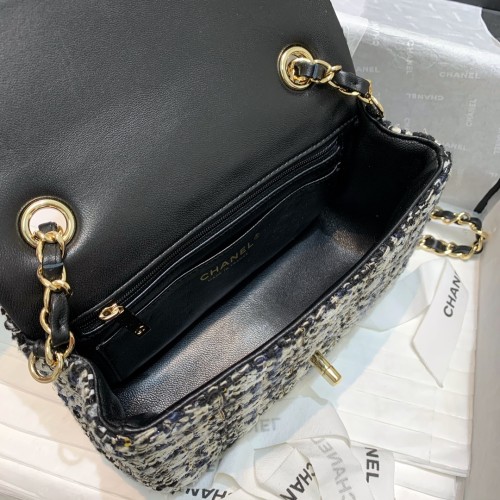  Handbag  Chanel A69900 size  20 cm