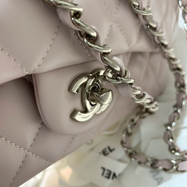  Handbag  Chanel  112 size 25 cm