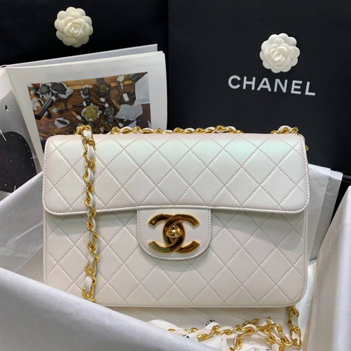  Handbag  Chanel A88 size 30.21.8 cm