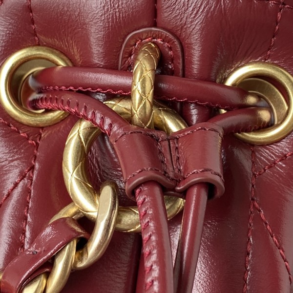  Handbag  Chanel AS2716 size 19x15x12.5 cm