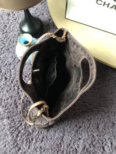  Handbag  Chanel  S1407  size 34x37x7.5 cm