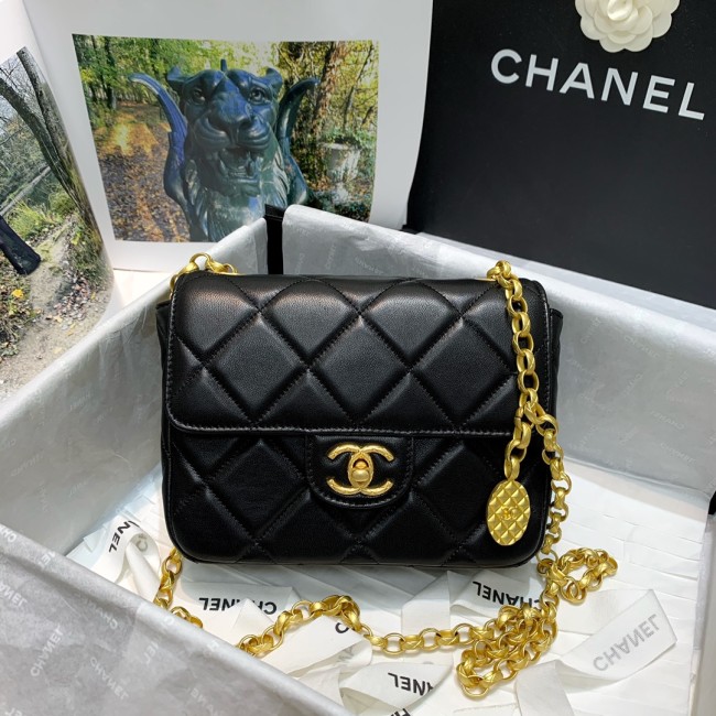  Handbag  Chanel AS2693 size  20 6.5 14.5 cm