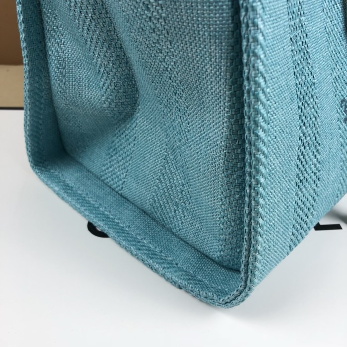  Handbag  Chanel  A66941 size 38*29*20 cm