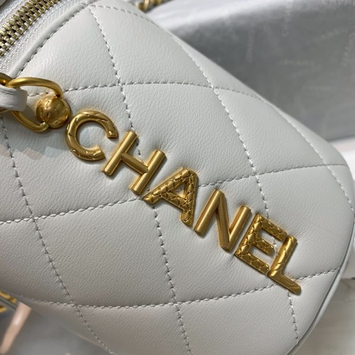  Handbag  Chanel  AS2735  size 17 12 12 cm