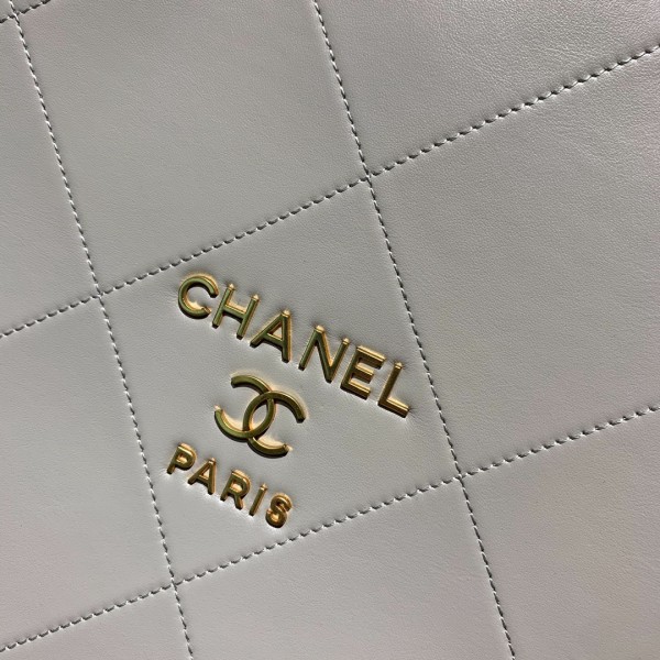  Handbag  Chanel AS2752  size  34 10 24 cm