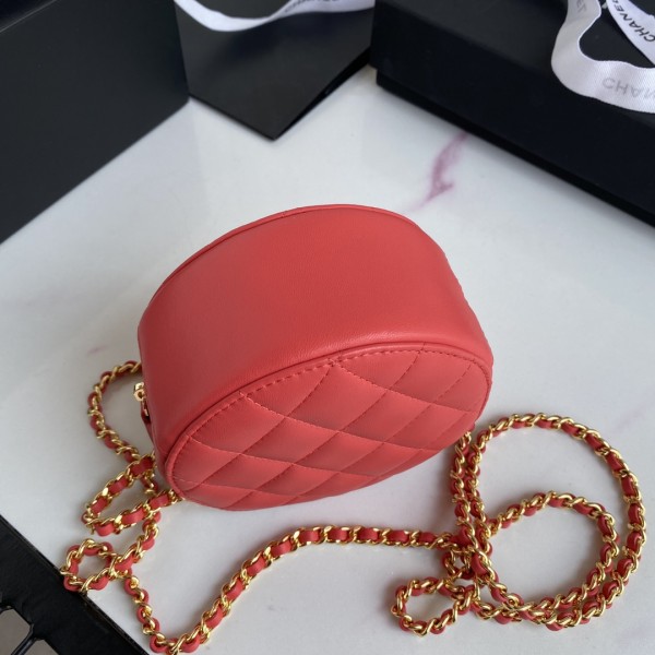  Handbag   Chanel AP1944  size  12×12×4.5 cm