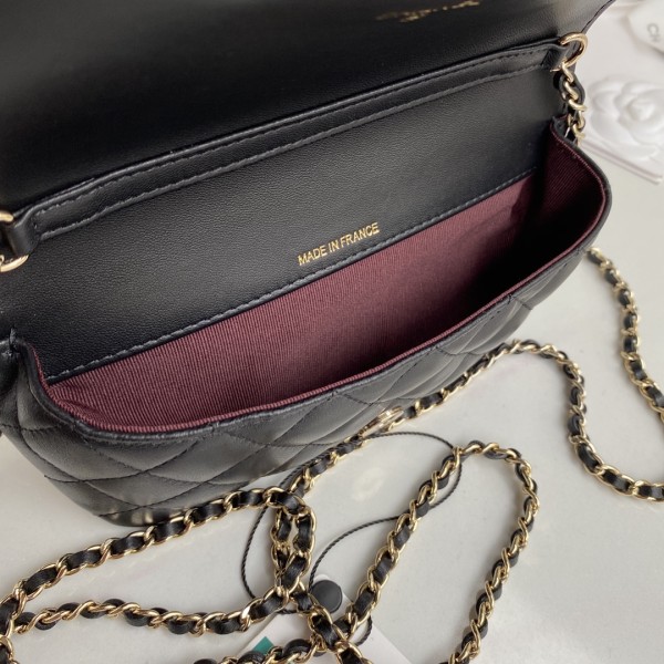  Handbag Chanel AP2044  size  𝟏𝟖.𝟓𝐱𝟓𝐱𝟗 𝐜𝐦