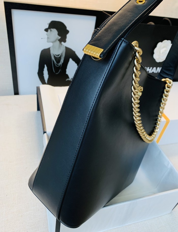  Handbag Chanel  size 23/24/12 Cm