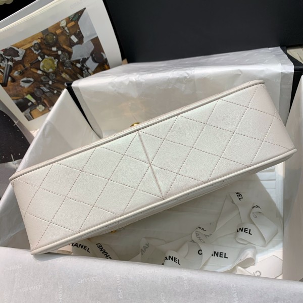  Handbag  Chanel A88 size 30.21.8 cm