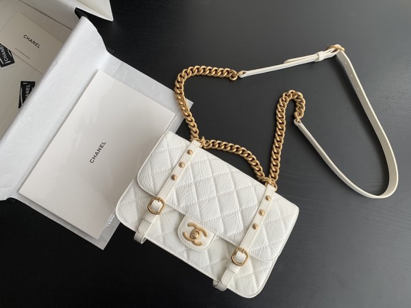  Handbag  Chanel  2696 size  25cmx17cmx8 cm