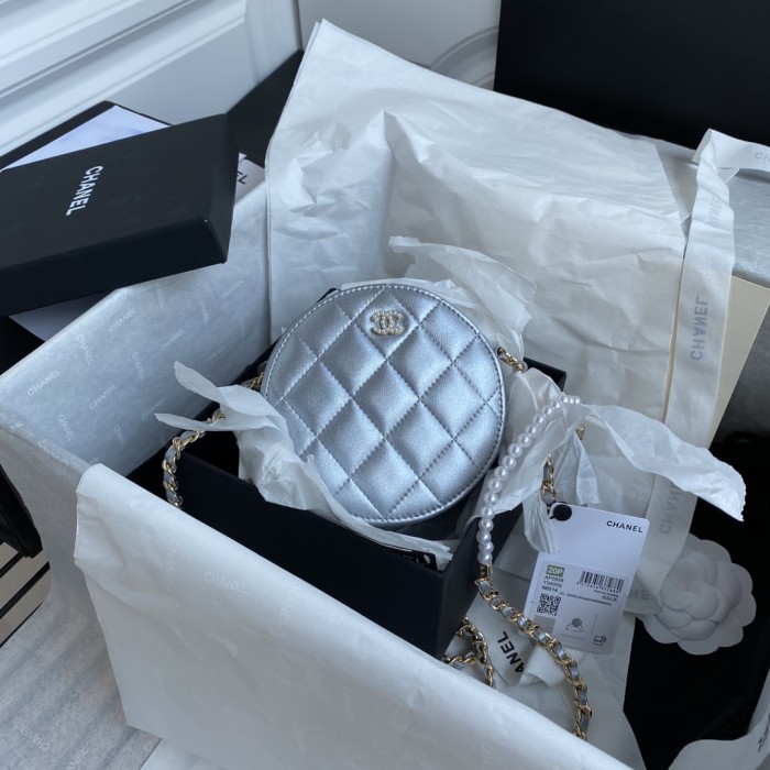  Handbag  Chanel  AP0888  size 12x12x4.5 cm