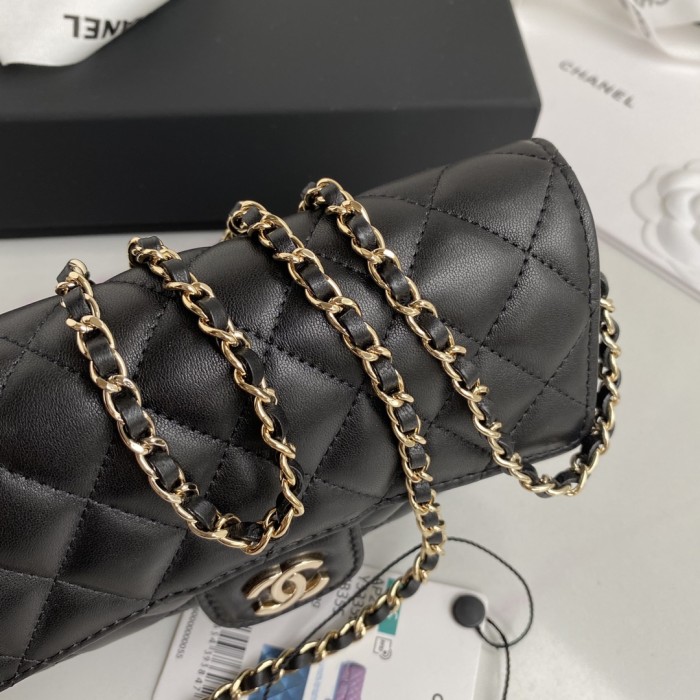  Handbag Chanel AP2044  size  𝟏𝟖.𝟓𝐱𝟓𝐱𝟗 𝐜𝐦