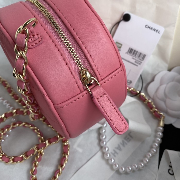  Handbag  Chanel  size 12x12x4.5 cm